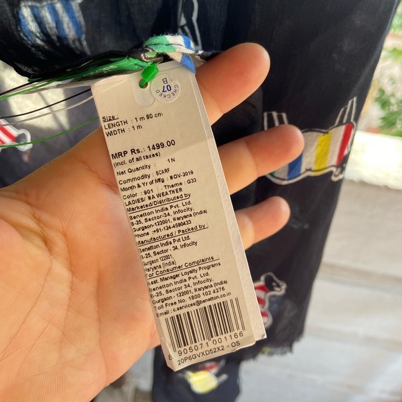 United Colors of Benetton Animal Print Scarf - Picture 8 of 8